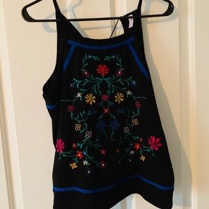 Floral embroidered tank top